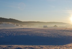 Coucher de soleil hivernal dans la vallée de la Brévine