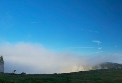Le cirque du Creux-du-Van quelques minutes après le lever du soleil...